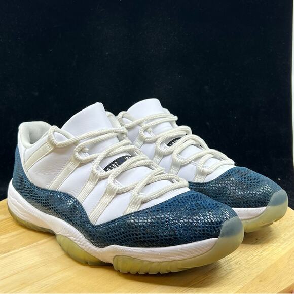 Jordan 11 Retro Low Snake Navy Snakeskin 2019 Men’s Size 10 CD6846-102 - Picture 6 of 11